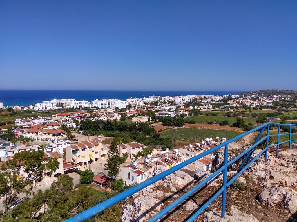 Παραλίμνι