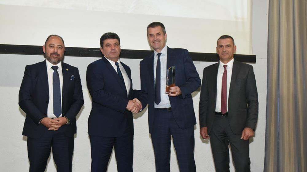 CEO JET2