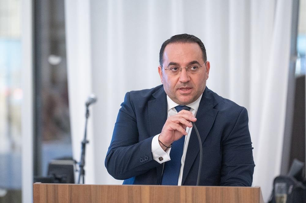 ΚΩΣΤΑΣ ΚΟΥΜΗΣ