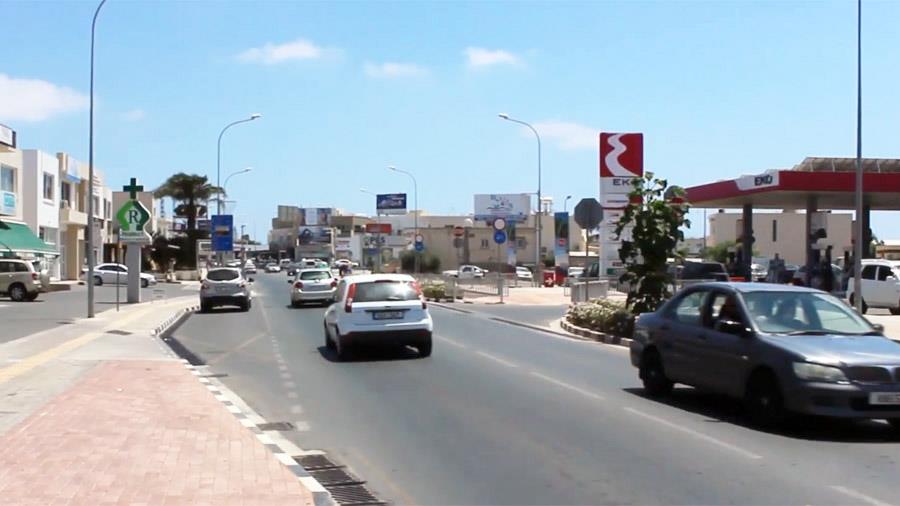 1apriliouPARALIMNI