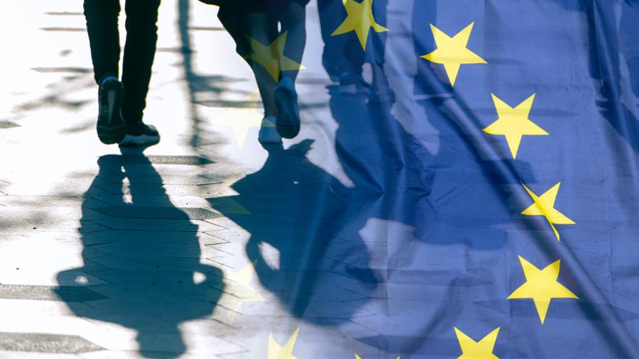 eu 900 