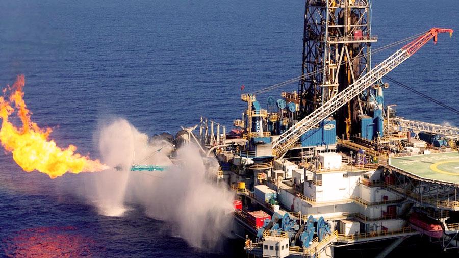 Sedco_Gas_Field_Leviathan_Wide
