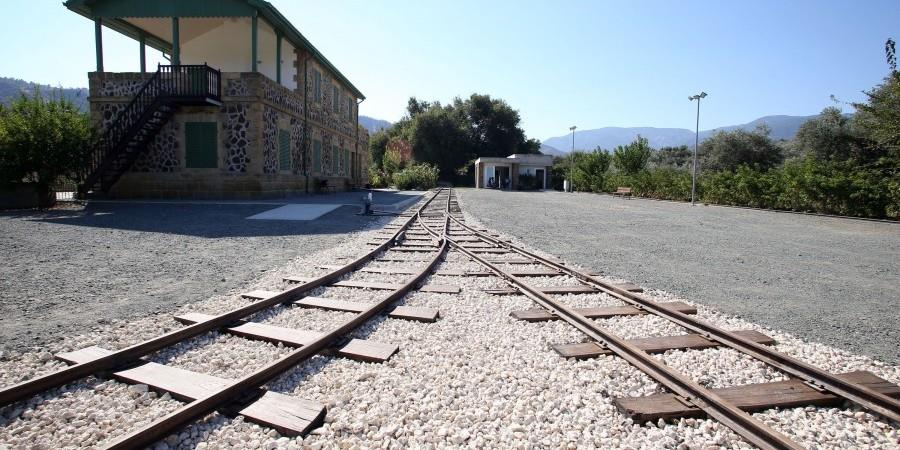 ΣΙΔΗΡΟΔΡΟΜΟΣ