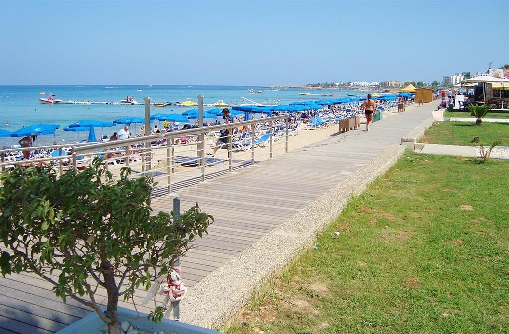 Πρωταράς